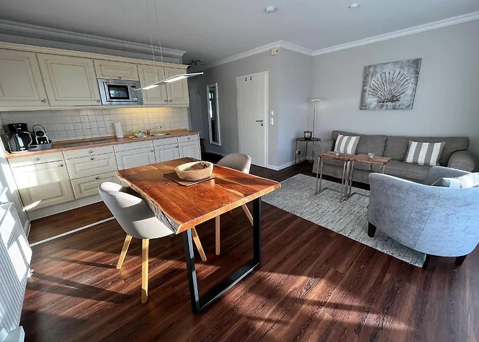 Schoenes Appartement In Wenningstedt Braderup Sylt